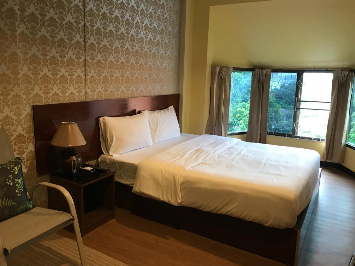 Rcn Court & Inn Chiang Mai Zewnętrze zdjęcie