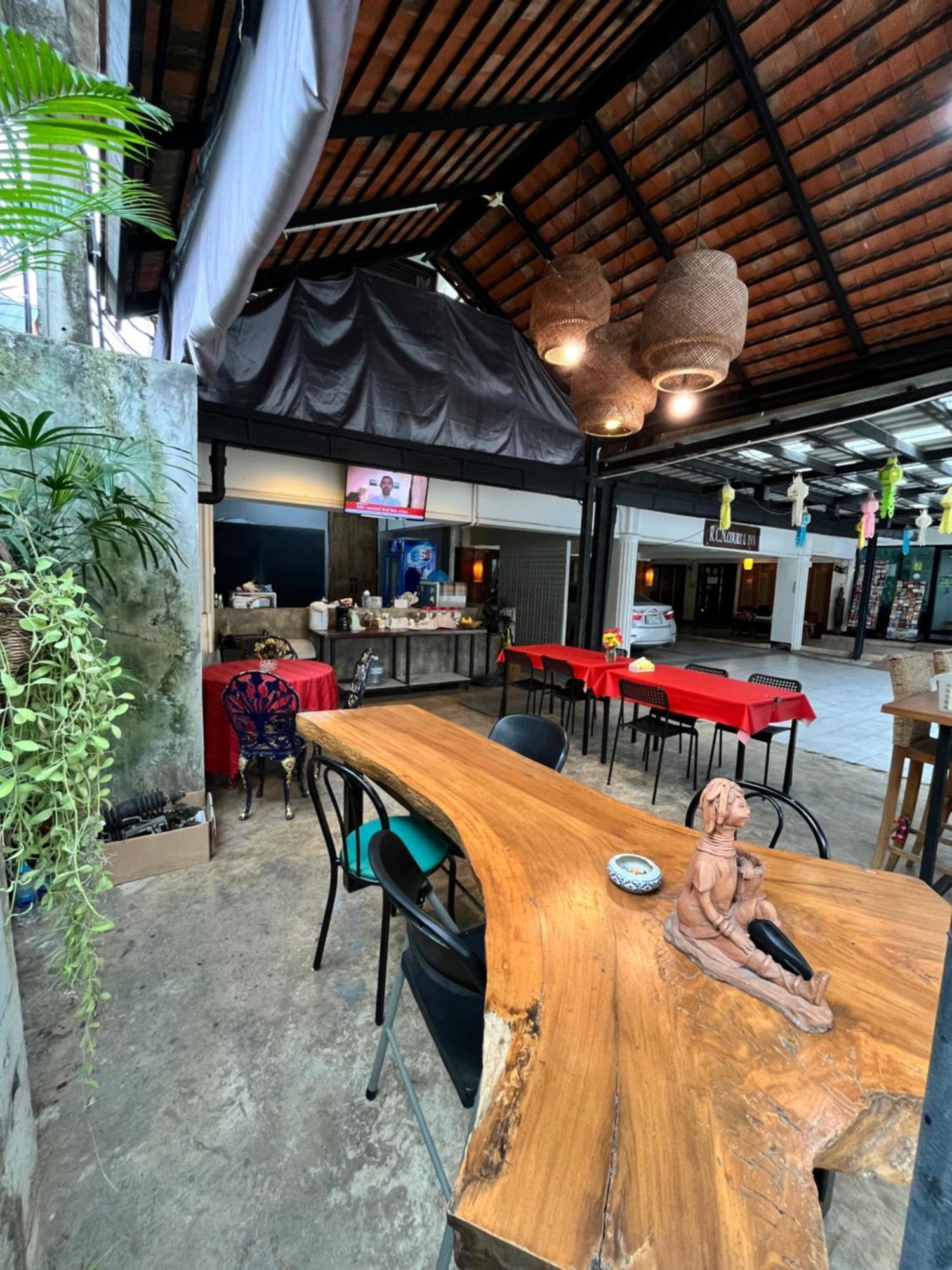 Rcn Court & Inn Chiang Mai Zewnętrze zdjęcie