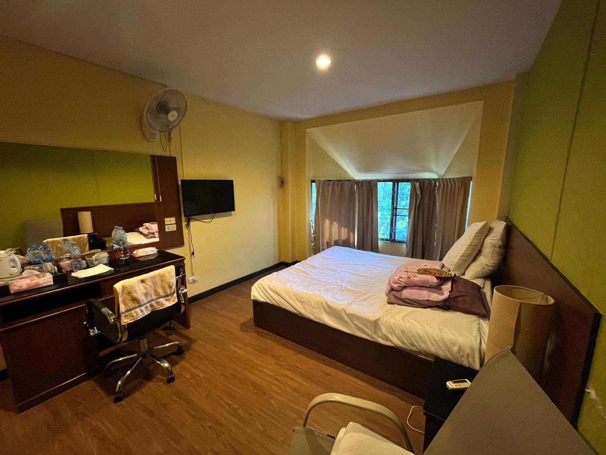 Rcn Court & Inn Chiang Mai Zewnętrze zdjęcie