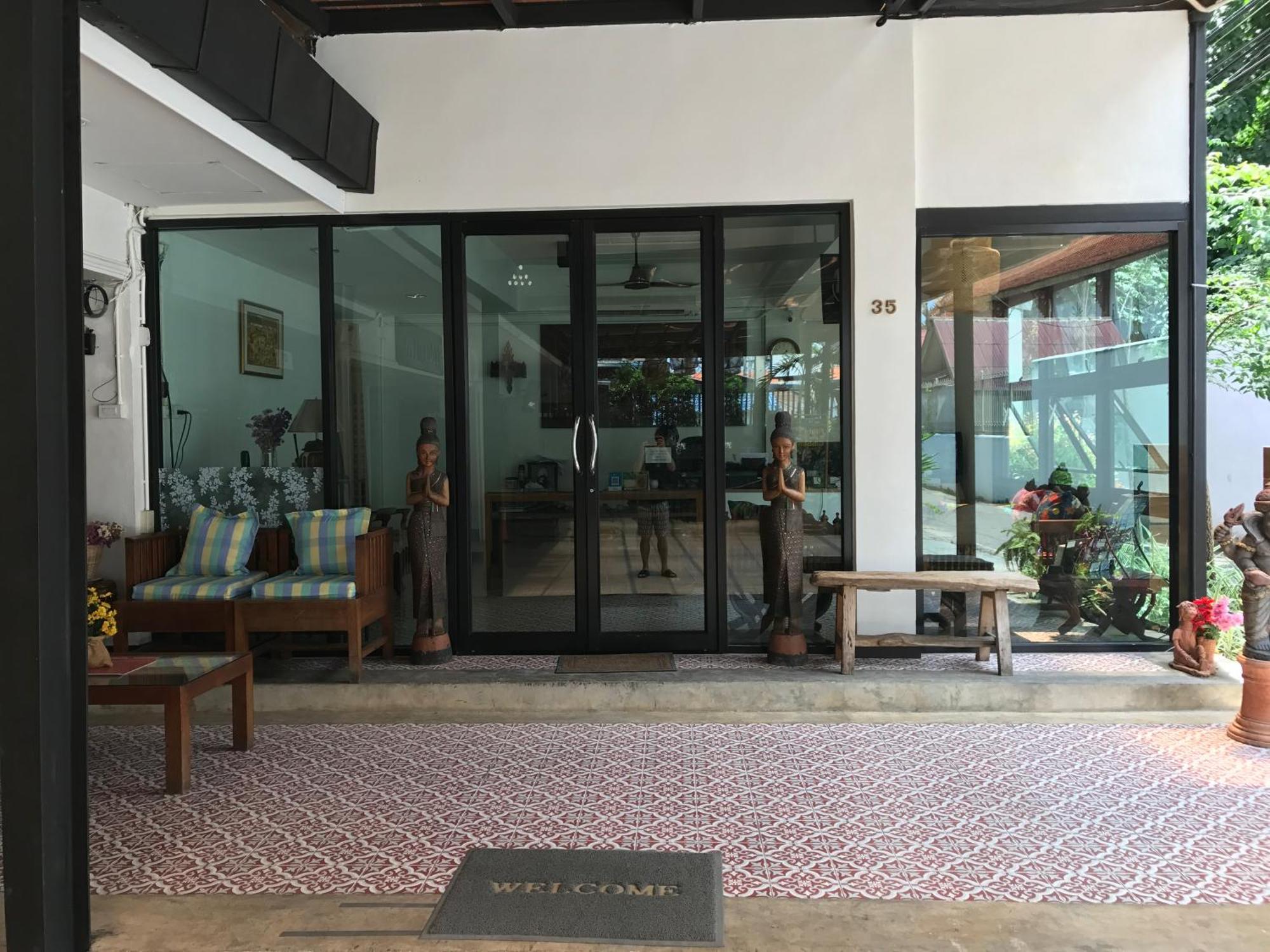 Rcn Court & Inn Chiang Mai Zewnętrze zdjęcie