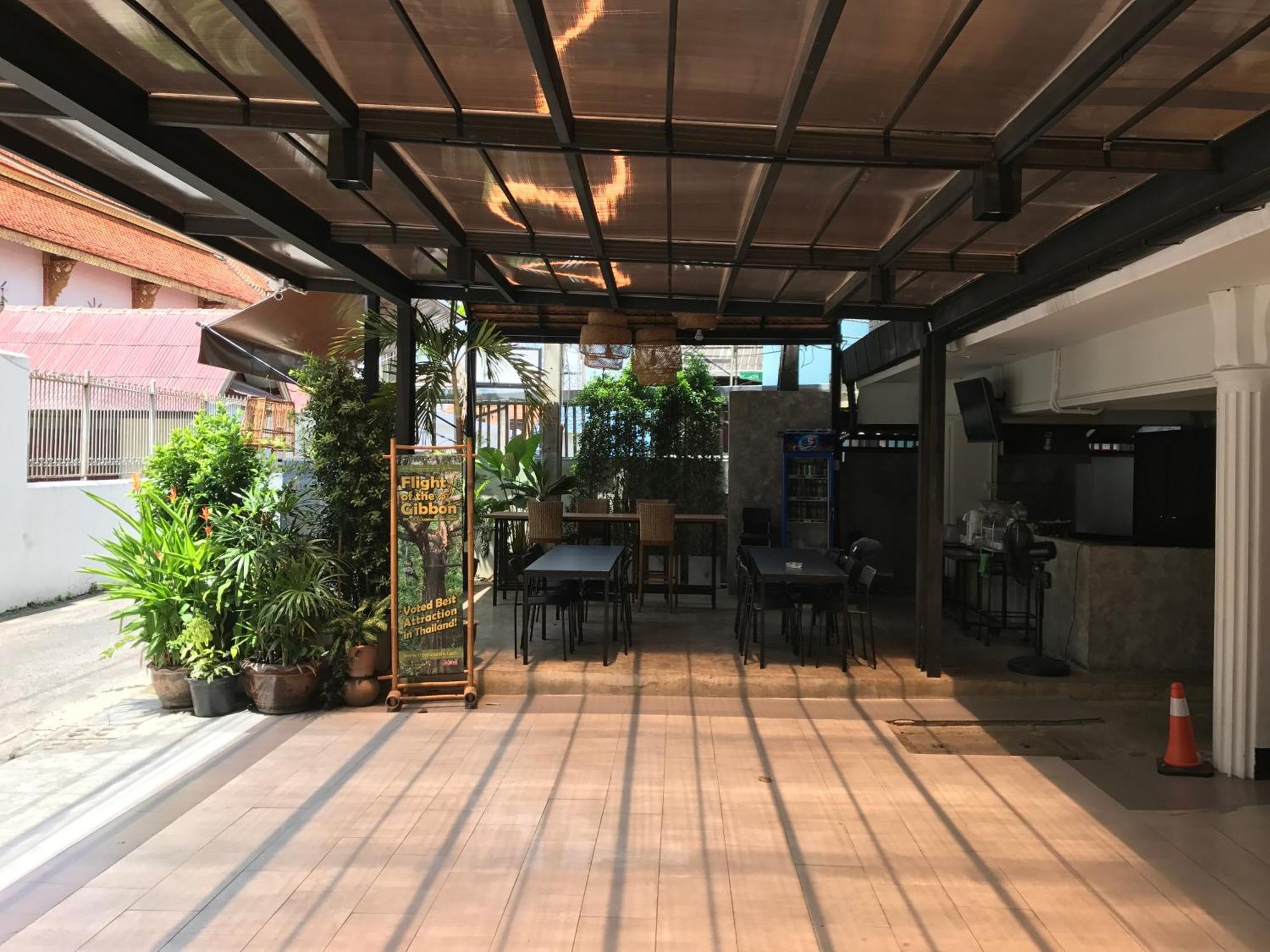 Rcn Court & Inn Chiang Mai Zewnętrze zdjęcie