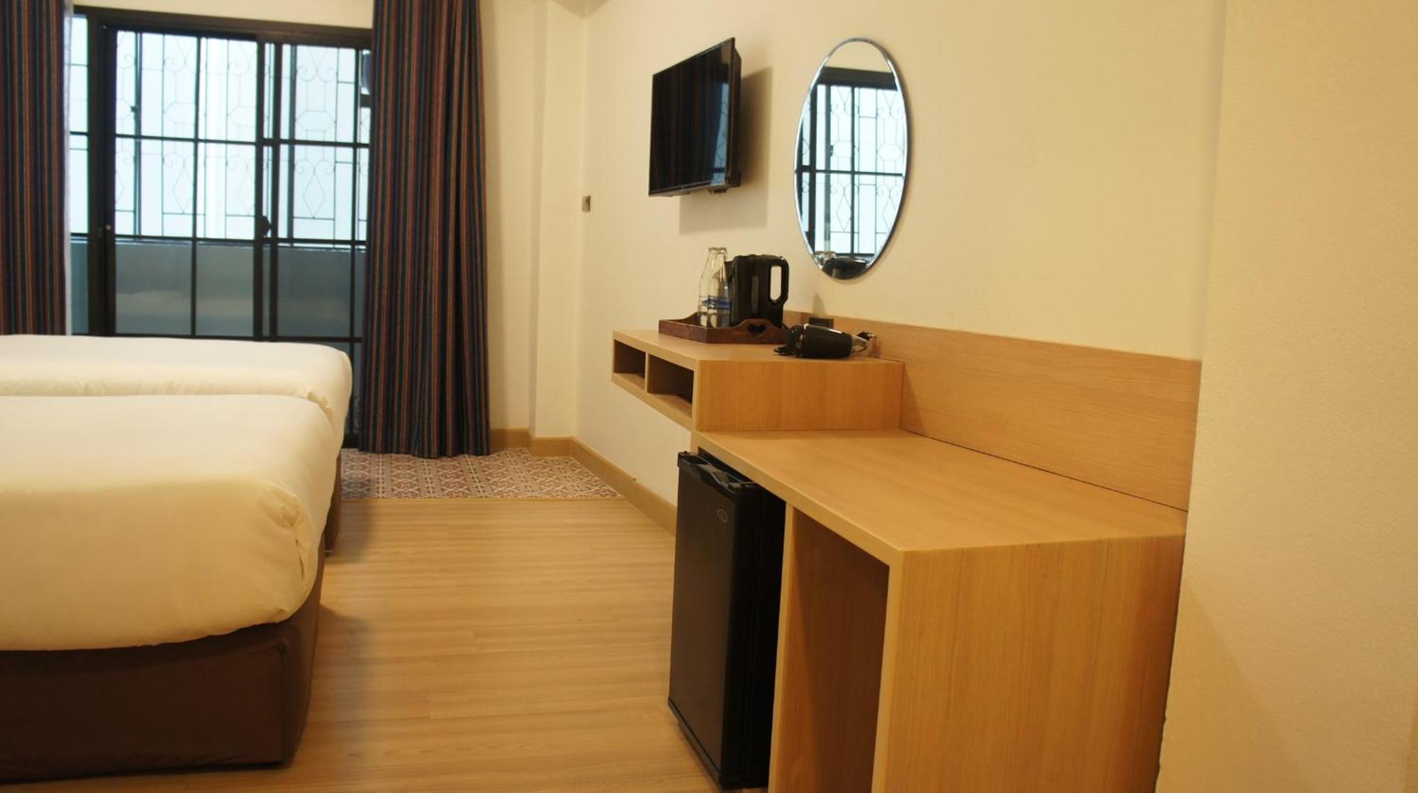 Rcn Court & Inn Chiang Mai Zewnętrze zdjęcie