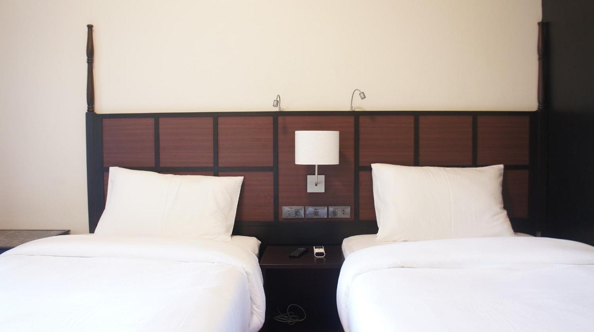 Rcn Court & Inn Chiang Mai Zewnętrze zdjęcie