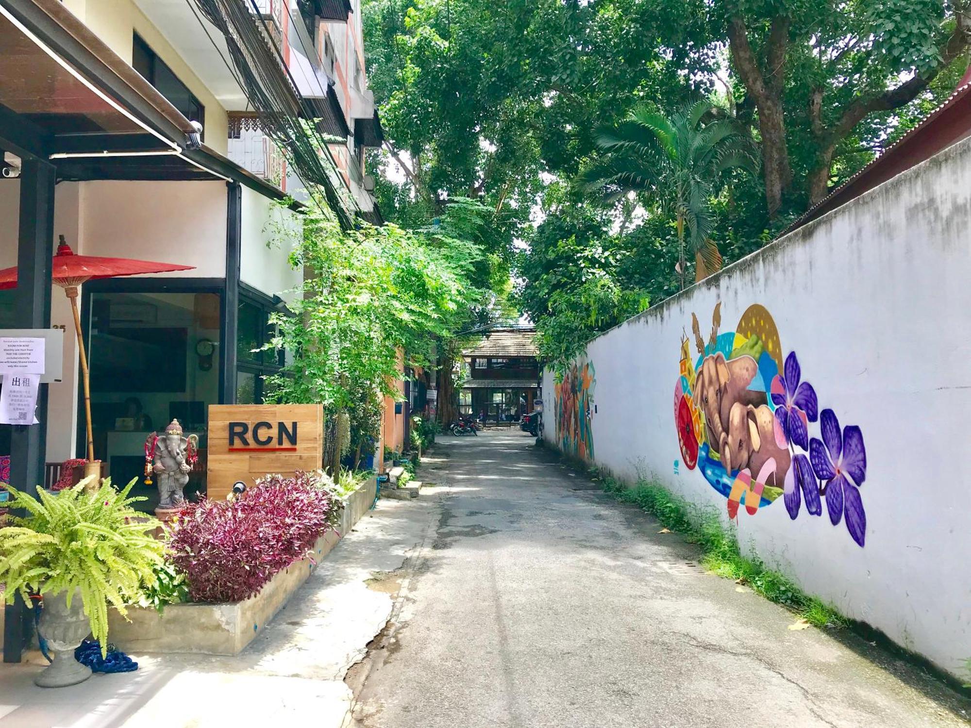 Rcn Court & Inn Chiang Mai Zewnętrze zdjęcie